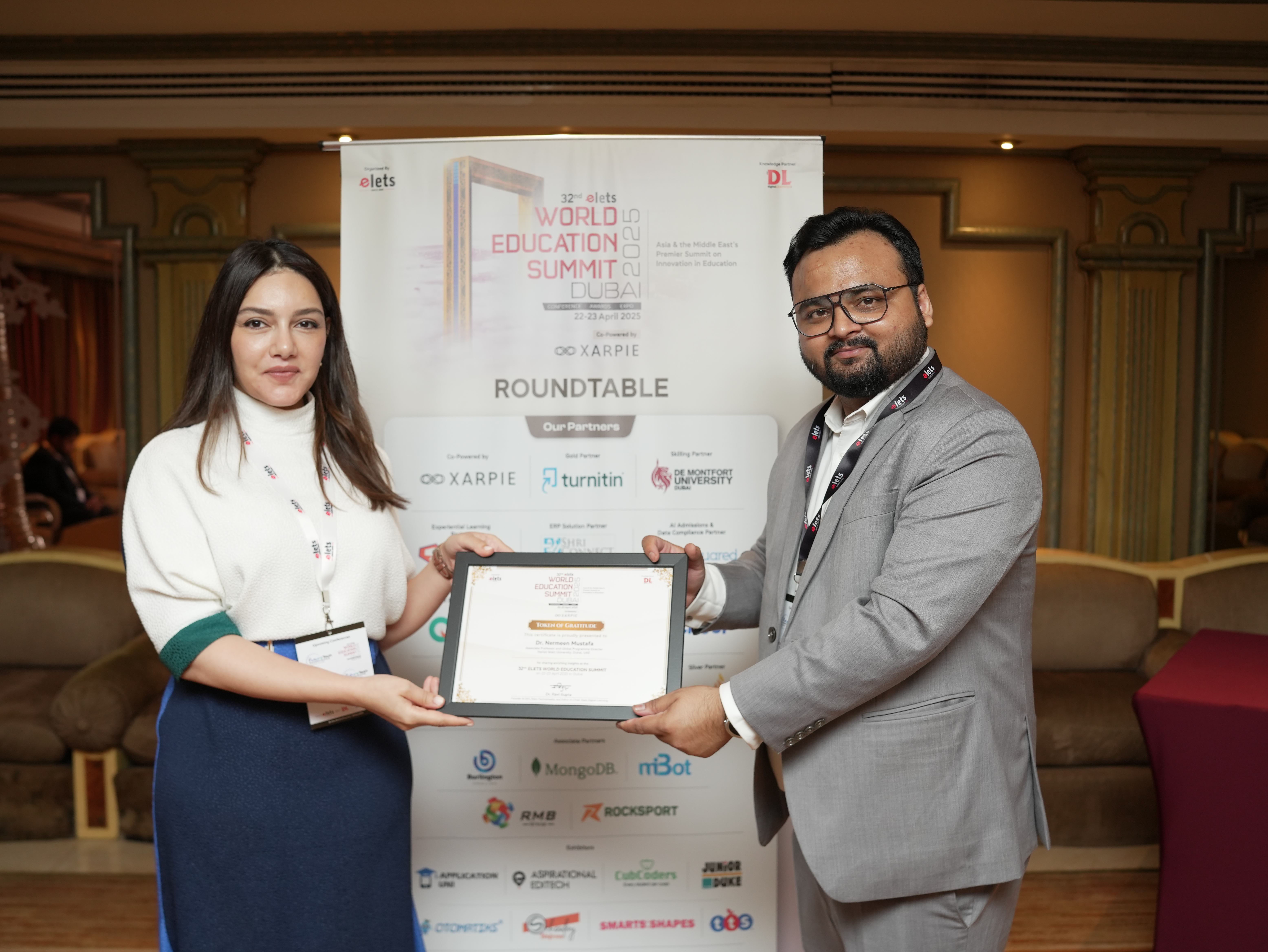 Dr. Nermeen Mustafa receiving the Token of Gratitude at World Education Summit Dubai 2025